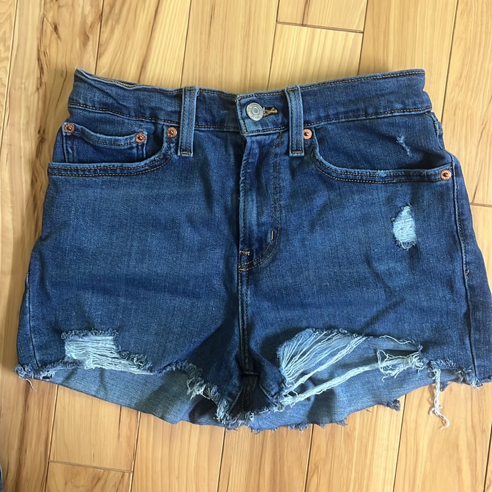 Levi’s shorts